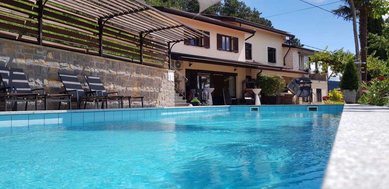 Valentina Guest House At Pintar Wine Estate Kojsko Exterior photo